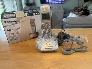 Panasonic KX-TG4021 Cordless Phone NEW, Open Box
